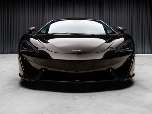 Used 2019 McLaren 570S Coupe RWD image 22