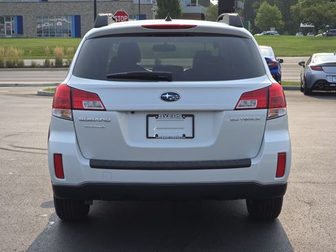 Used 2012 Subaru Outback 2.5i Limited w/ Moonroof Pkg AWD/4WD image 6