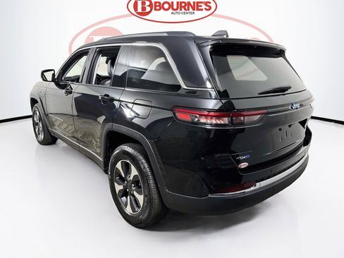 Used 2024 Jeep Grand Cherokee Limited 4xe image 10