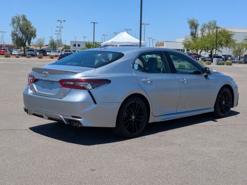 Used 2024 Toyota Camry XSE FWD image 6