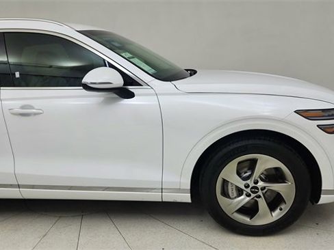 Used 2026 Genesis GV70 2.5T image 7