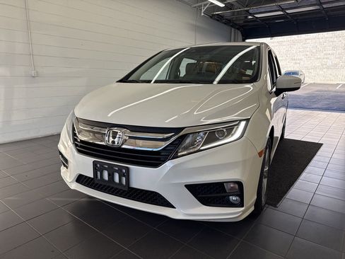 Used 2019 Honda Odyssey EX-L image 3