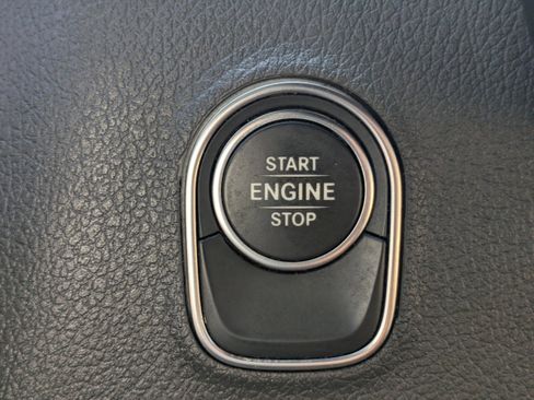 Used 2019 Mercedes-Benz Sprinter 1500 w/ Premium Plus Package image 26