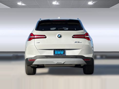 Used 2026 BMW X3 xDrive30i w/ Premium Package AWD/4WD image 9