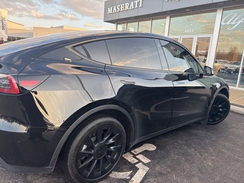 Used 2023 Tesla Model Y Long Range image 4