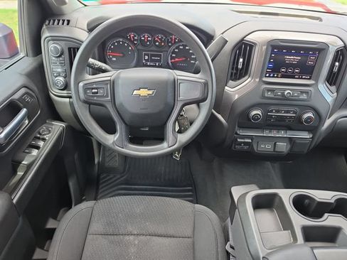 Used 2021 Chevrolet Silverado 2500 Custom w/ Custom Value Package AWD/4WD image 9