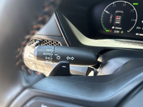 Certified 2025 Honda CR-V Sport-L image 28
