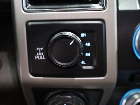 Used 2018 Ford F150 King Ranch w/ Equipment Group 601A Luxury AWD/4WD image 44