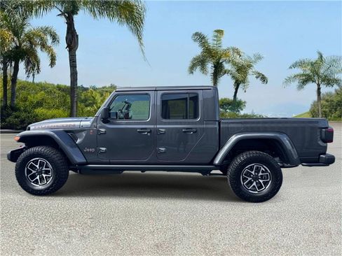 New 2026 Jeep Gladiator Rubicon w/ Steel Power Dome Hood Package AWD/4WD image 2