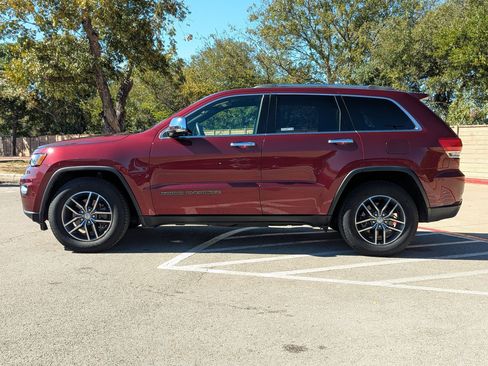 Used 2018 Jeep Grand Cherokee Limited image 7