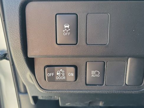 Used 2023 Toyota Tacoma SR5 w/ Technology Package RWD image 30