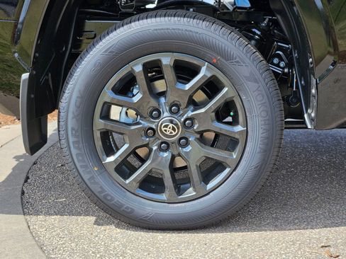 New 2026 Toyota Tundra Platinum AWD/4WD image 21