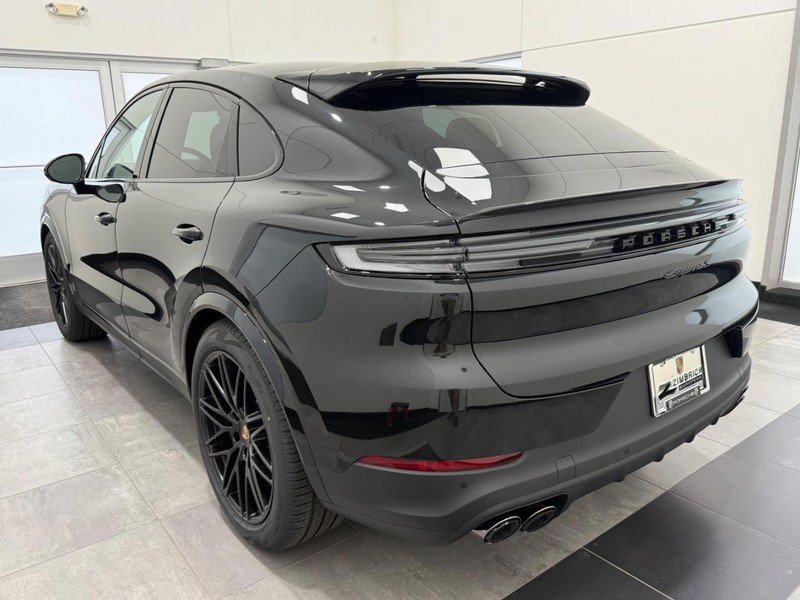 New 2026 Porsche Cayenne S AWD/4WD image 3