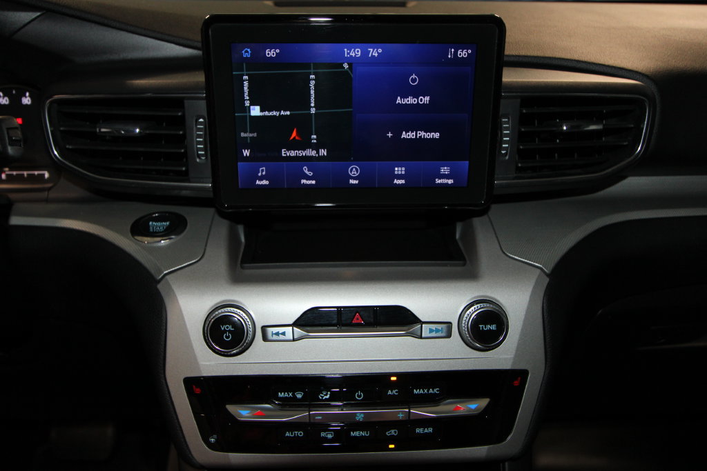 Used 2023 Ford Explorer XLT w/ Equipment Group 202A AWD/4WD image 14