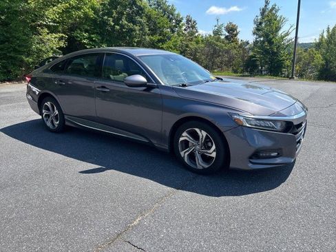 Used 2018 Honda Accord EX image 8