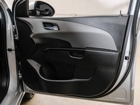 Used 2020 Chevrolet Sonic LT FWD image 50