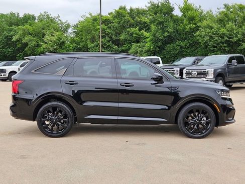 Used 2023 Kia Sorento SX FWD image 4