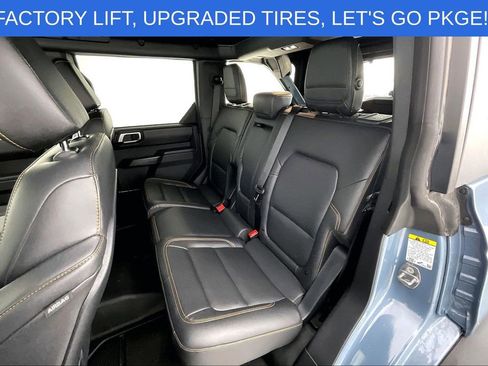 Used 2024 Ford Bronco Badlands w/ Sasquatch Package image 32