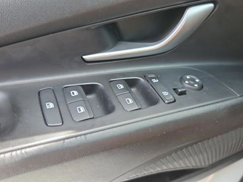 Used 2021 Hyundai Elantra SEL w/ Convenience + Premium Package image 23