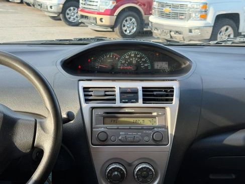 Used 2012 Toyota Yaris Sedan FWD image 12