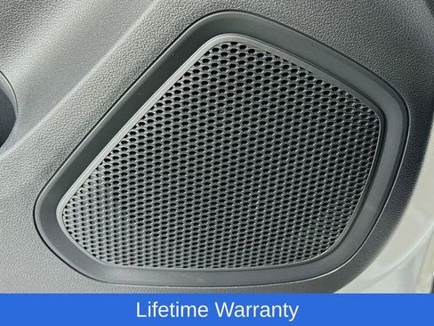 New 2026 Hyundai Venue SEL FWD image 18