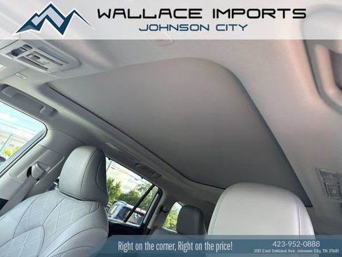 Used 2024 Toyota Highlander Platinum AWD/4WD image 15