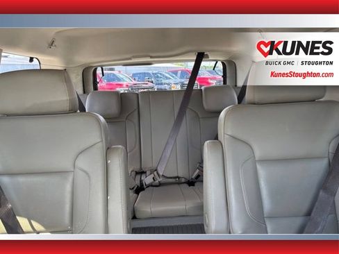 Used 2018 GMC Yukon SLT w/ Premium Edition AWD/4WD image 17