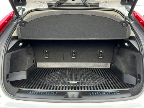 Used 2022 Cadillac XT4 Premium Luxury w/ Enhanced Visibility Package image 36