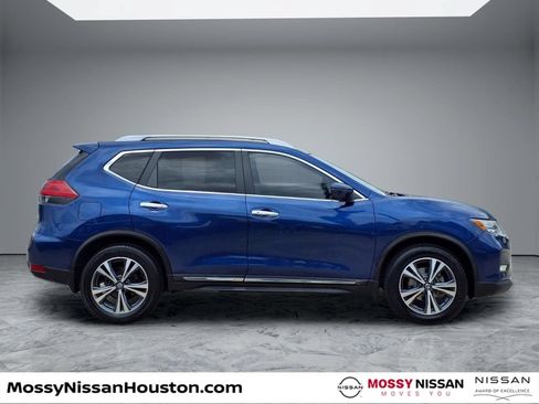 Used 2017 Nissan Rogue SL w/ SL Premium Package FWD image 8
