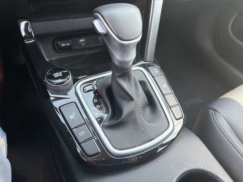 Certified 2024 Kia Seltos SX AWD/4WD image 16