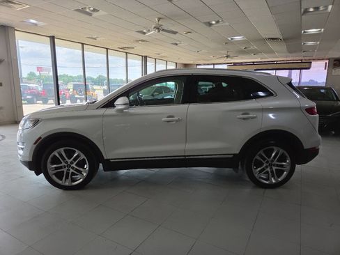 Used 2016 Lincoln MKC Reserve w/ Lincoln MKC Climate Package AWD/4WD image 4