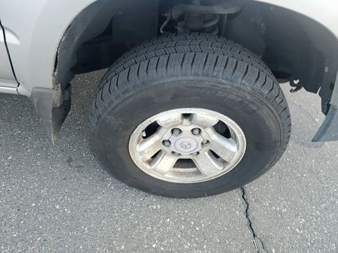 Used 2002 Toyota 4Runner SR5 RWD image 21