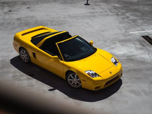 Used 2002 Acura NSX T RWD image 5