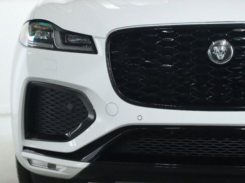 Used 2025 Jaguar F-PACE R-Dynamic S image 42