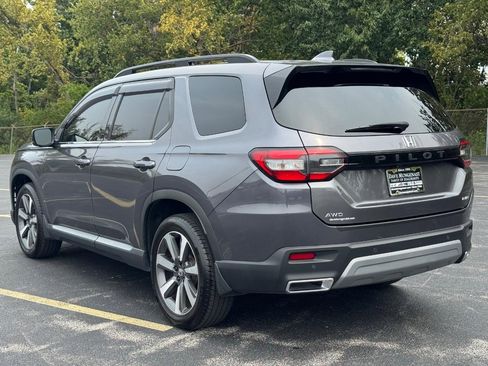 Used 2023 Honda Pilot Elite image 6