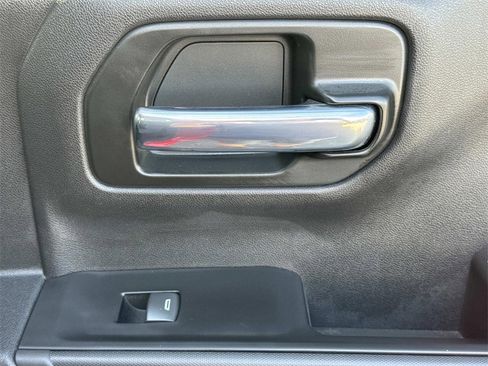 Used 2022 Chevrolet Silverado 1500 LT image 22