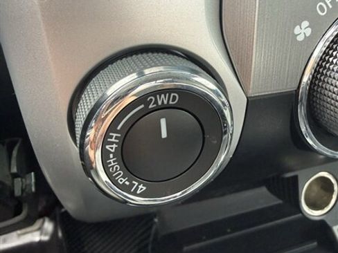 Used 2015 Toyota Tundra SR5 w/ TRD Off Road Package image 21