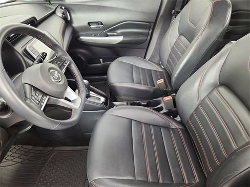 Used 2020 Nissan Kicks SR w/ SR Premium Package image 10