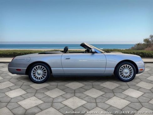 Used 2005 Ford Thunderbird Deluxe image 14