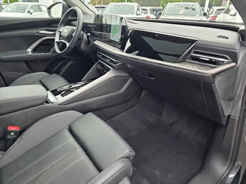 Certified 2025 Audi Q5 Premium Plus w/ Premium Plus AWD/4WD image 10