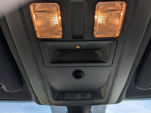 Used 2021 RAM 1500 Warlock AWD/4WD image 33