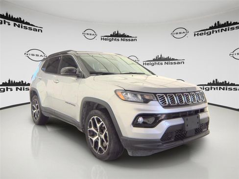 Used 2025 Jeep Compass Limited AWD/4WD image 5