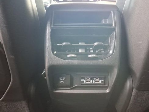 Certified 2024 Jeep Grand Cherokee Altitude AWD/4WD image 19