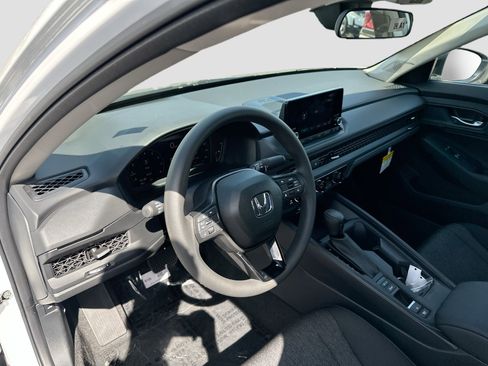 New 2025 Honda Accord SE image 7