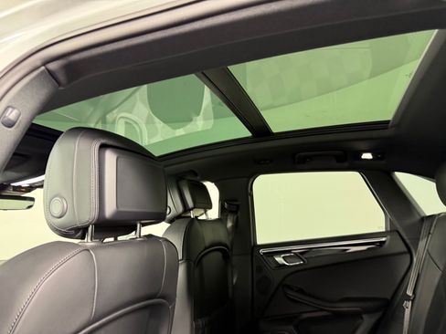 New 2026 Porsche Macan image 17