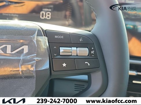 New 2026 Kia Sportage LX FWD image 23