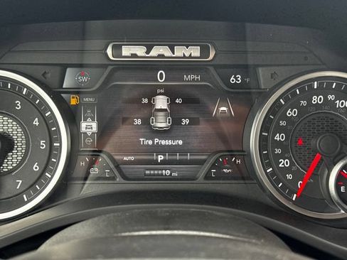 New 2026 RAM 1500 4x4 Crew Cab image 26