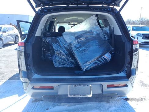 New 2026 Nissan Pathfinder SL image 31