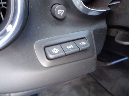 Used 2017 Chevrolet Camaro SS image 39