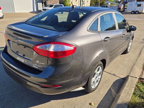 Used 2015 Ford Fiesta SE w/ Comfort Package image 11